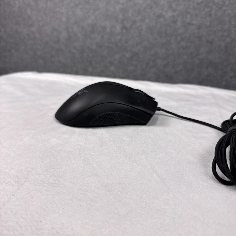 Razer DeathAdder Elite Wired Gaming Mouse RZ01-0201 Black 16000 DPI Ergonomic